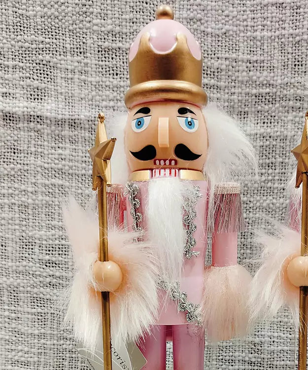 Figurka Nutcracker light pink