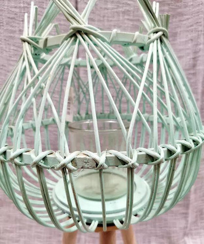 Lampion bambusowy DecoRaton w pastelowym zielonym kolorze